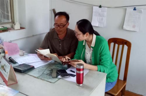 河北大学生村官吴芳蔷,放弃白领工作只爱耕耘黄土地