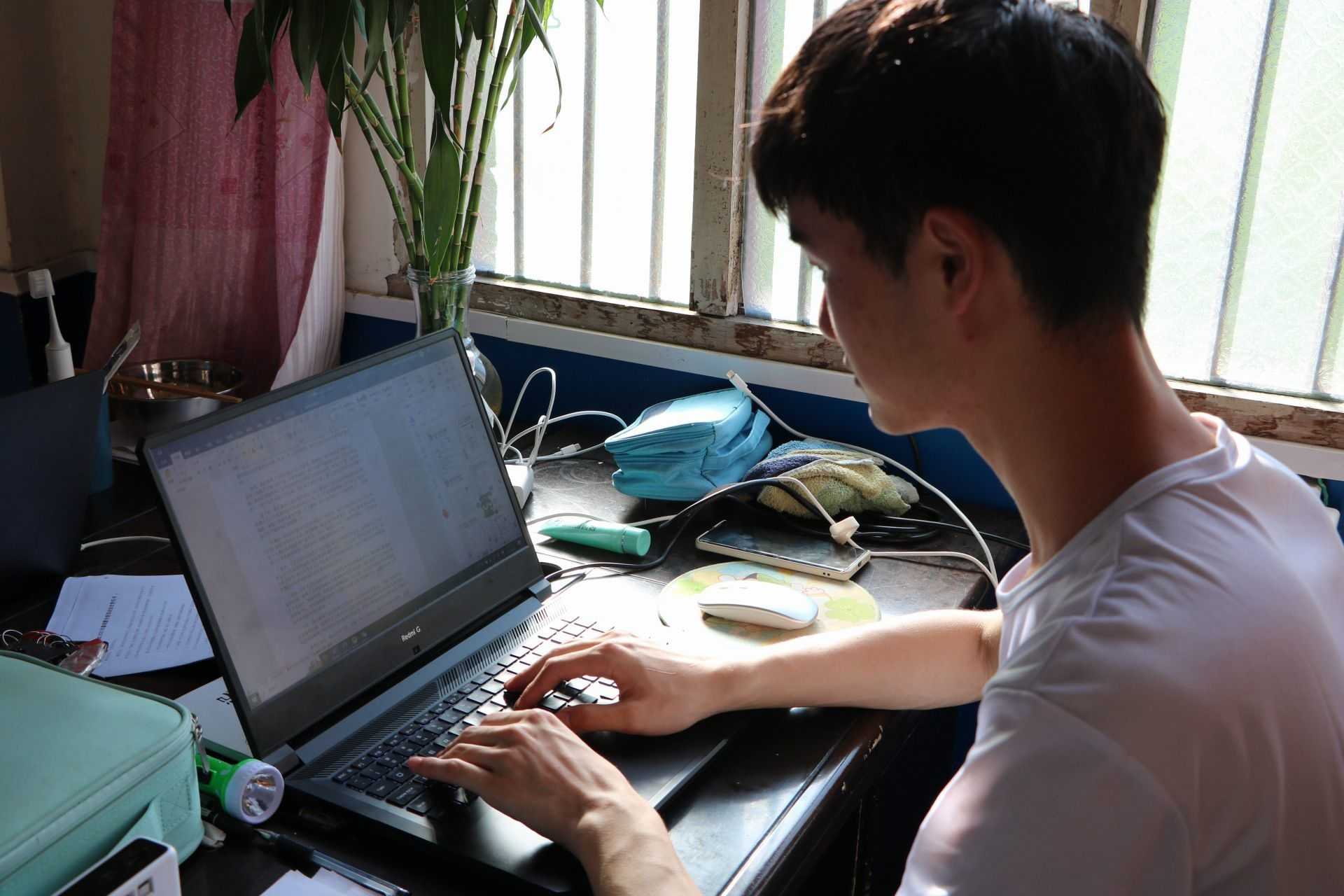 ”数学奇趣尽显,让乐与智并行“:点燃山区孩子们对数学的热情