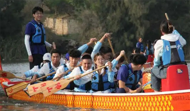 ���ഺ�Ʊڣ�����ǣ�ý�����������ѧ����������