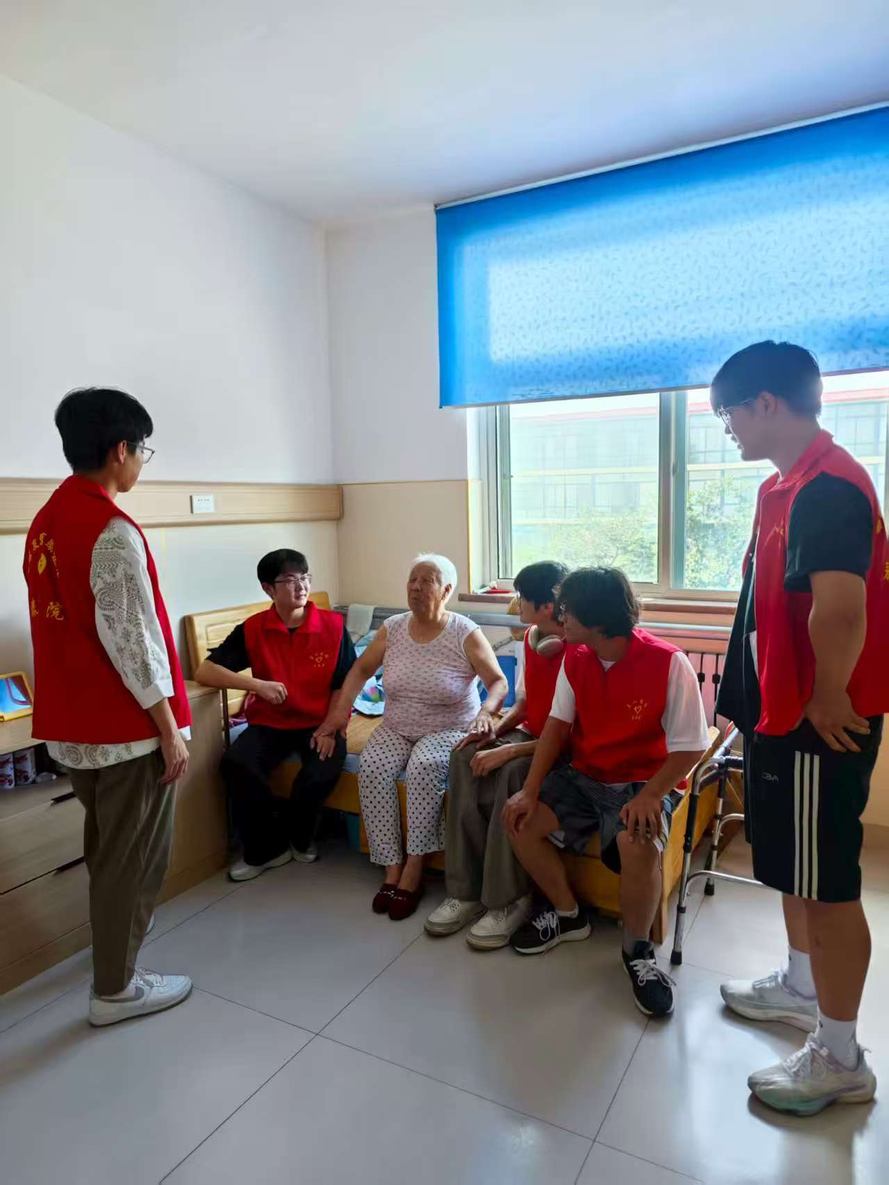 ���ഺ�����׷�����ʵ��С�������Ϊ����Ժ��������