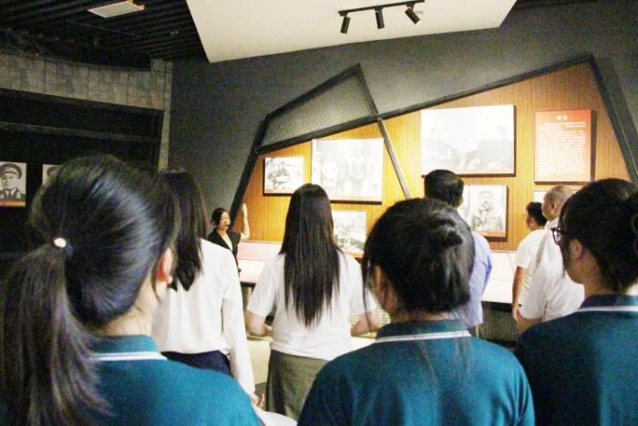 ��ɫ����ǿ������˼������������������ܴ�����