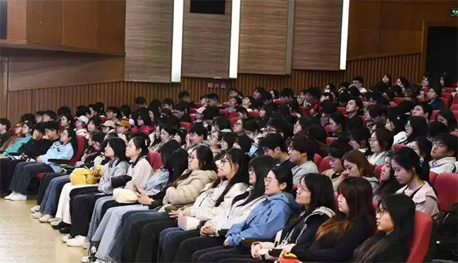 ��������ѧ������ҵ������ʾ��������ٰ�