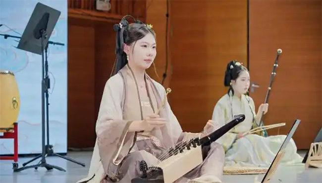 ��ʮ���조������������Ͽ������ѧ��ʫ��������������ϴ�ѧ����