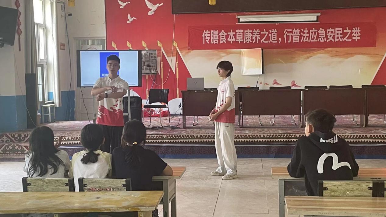 ʳƷѧ�ӡ������硱һ�߼�ʵ|ʳƷ��ѧ�빤��ѧԺ������ʳ,��ʳ���ƻ��������ſ�չ������ʳӦ����Ԯ�